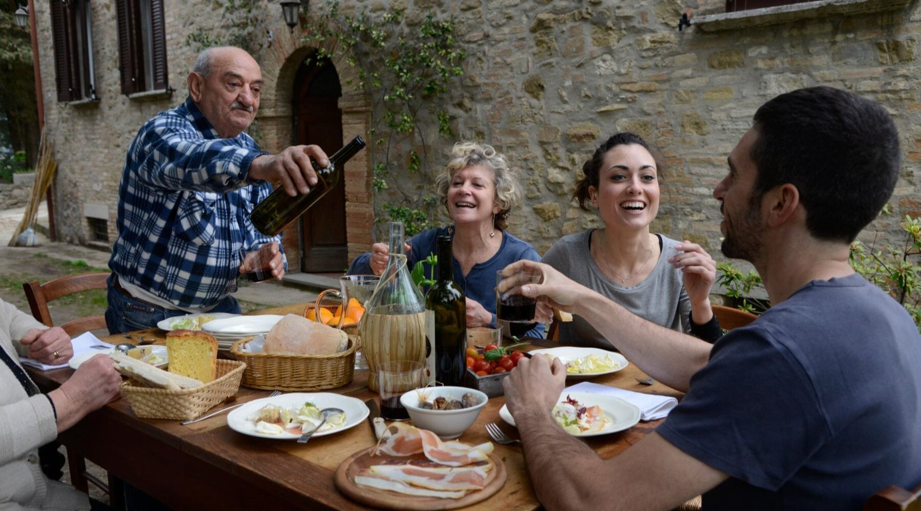 Taste the Tradition: Exploring the Timeless Delights of Italian Food Culture
