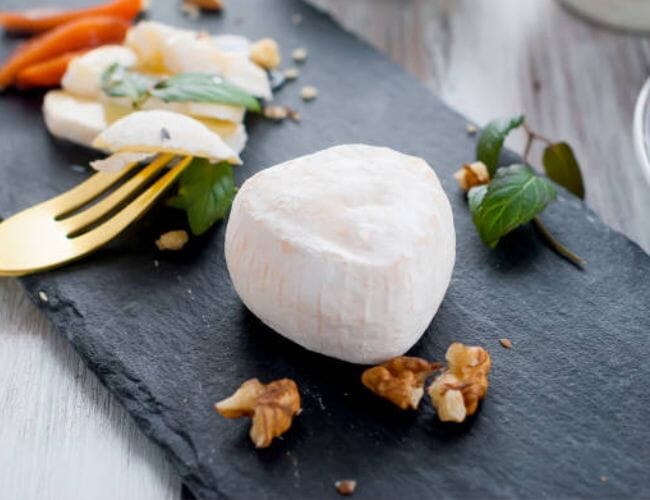 The Art of Serving Burrata Cheese: Presentation Tips and Techniques