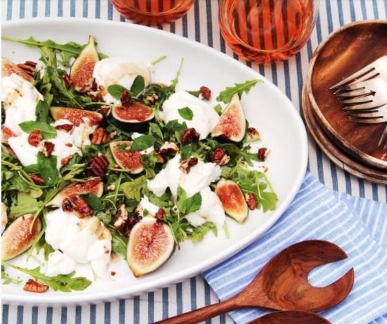 The Easiest Fig & Burrata Salad You’ll Make All Summer