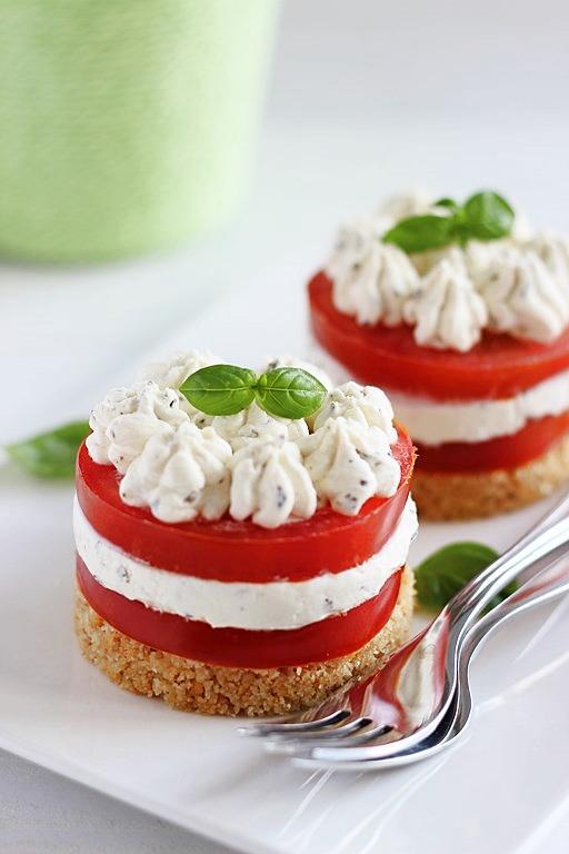 Caprese cheesecake