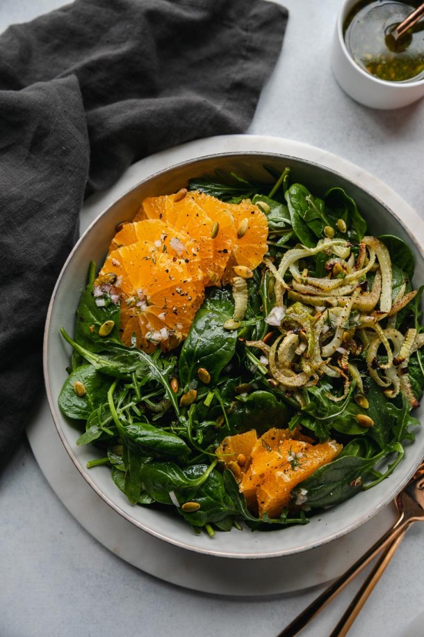 LINGUINE WITH BURRATA, KALE, AND PUMPKIN SEEDS
