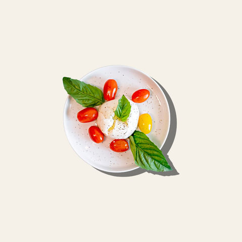 What’s the Difference Between Burrata and Mozzarella Cheese?